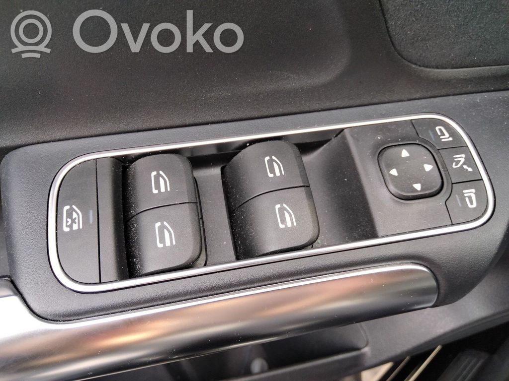Mercedes-Benz GLA H247 Comutator comandă geamuri electrice 