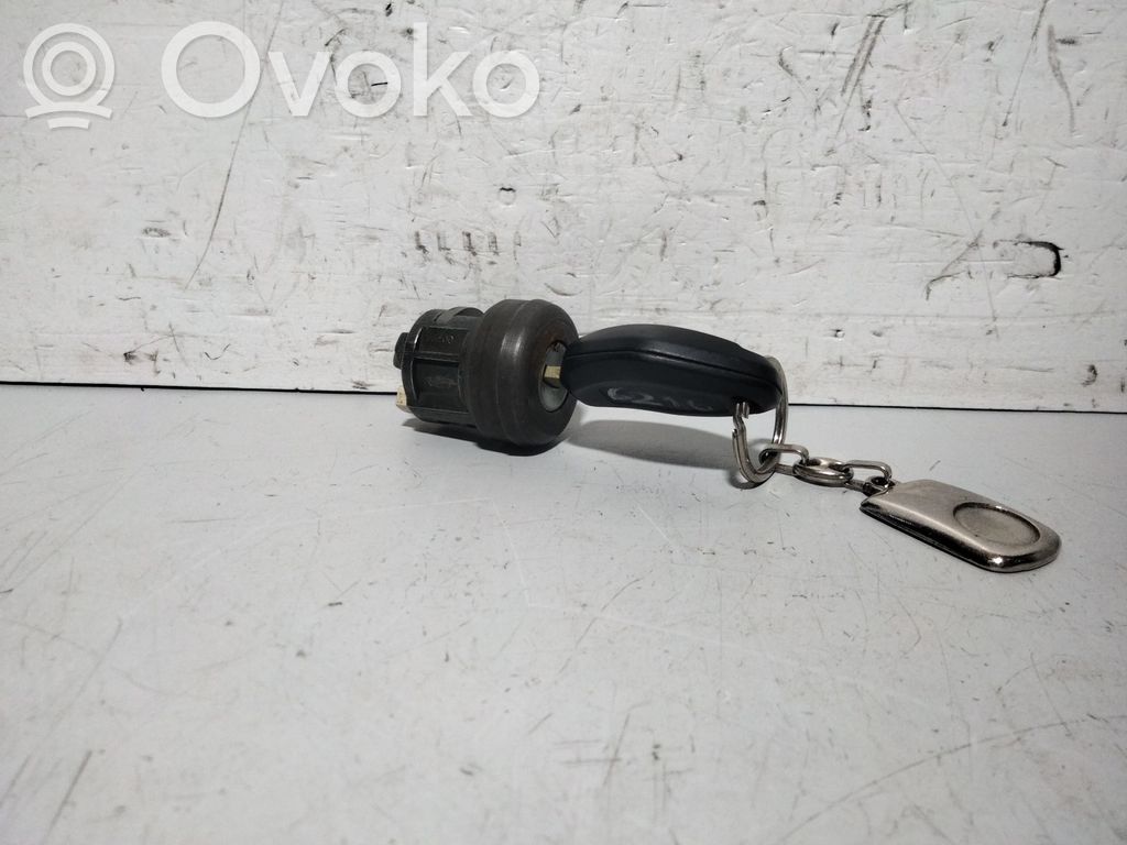 Užvedimo spynelė   1094686