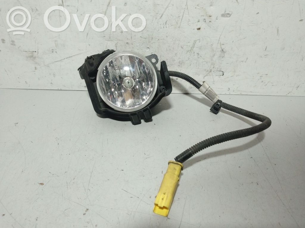 Luz de niebla delantera   11417102