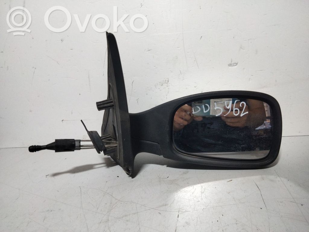 Peugeot 306 Front door electric wing mirror 