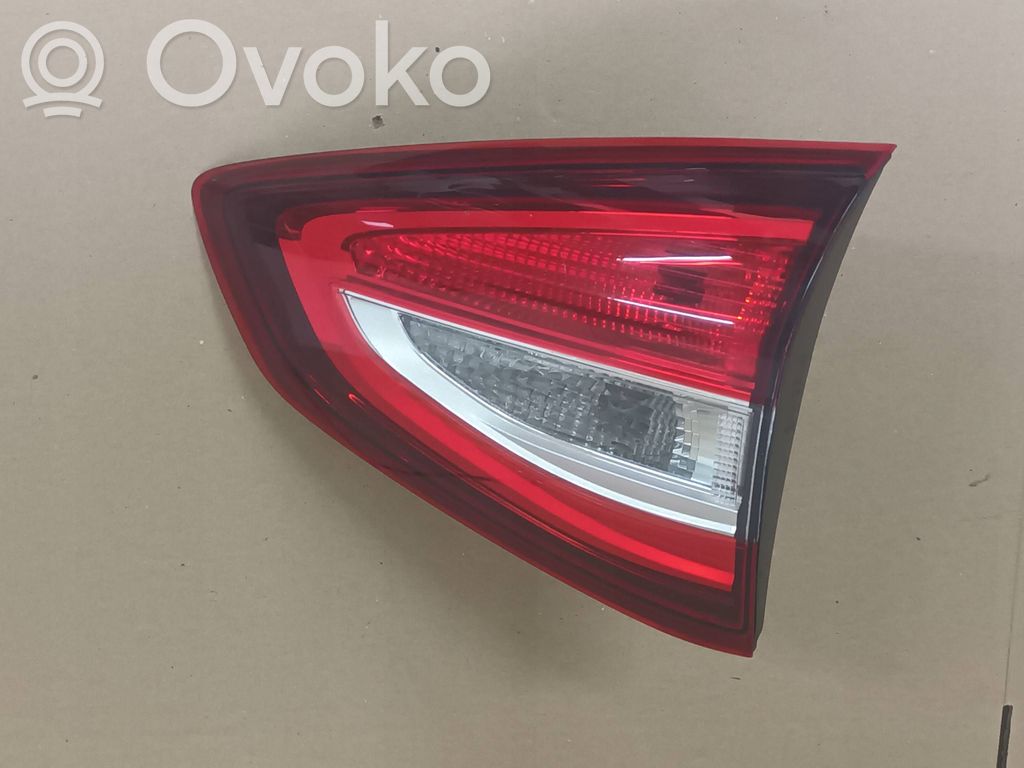 Ford C-MAX II Galinis žibintas kėbule 