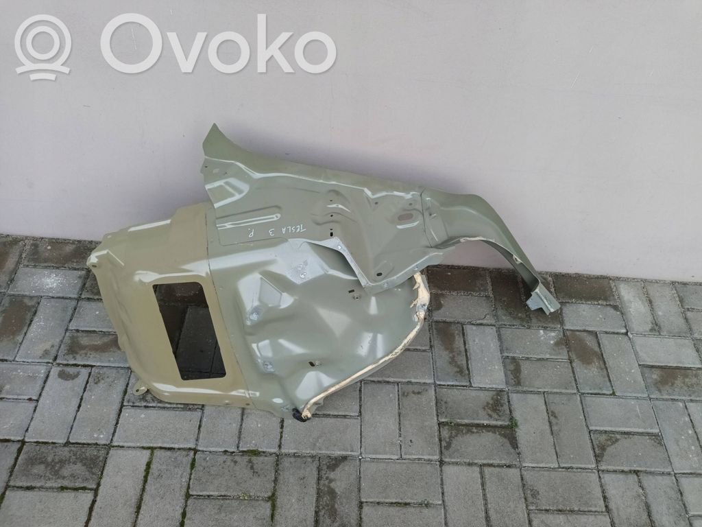 Tesla Model 3 Takakulmapaneeli 