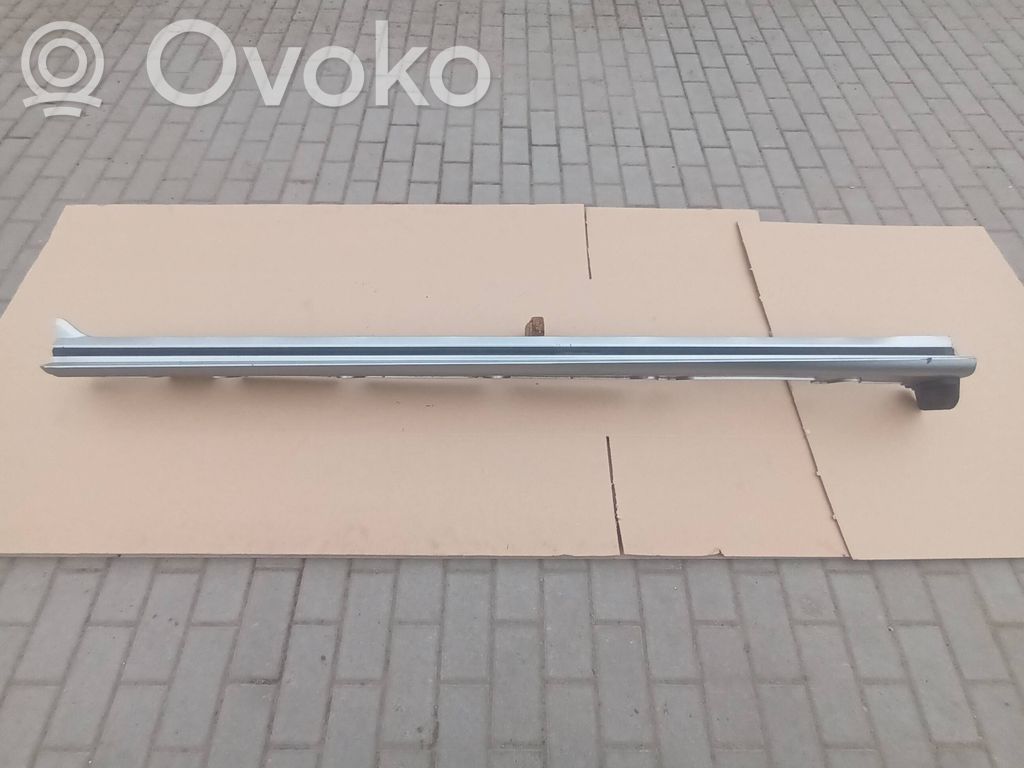 Hyundai Ioniq 5 Moldura del faldón delantero lateral 