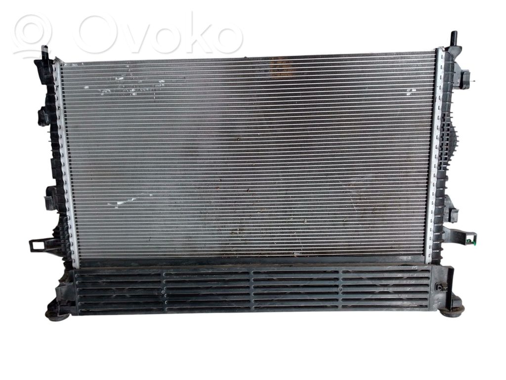 Coolant radiator   2258571