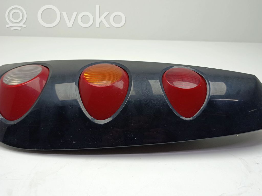 Rear/tail lights   A4548200064