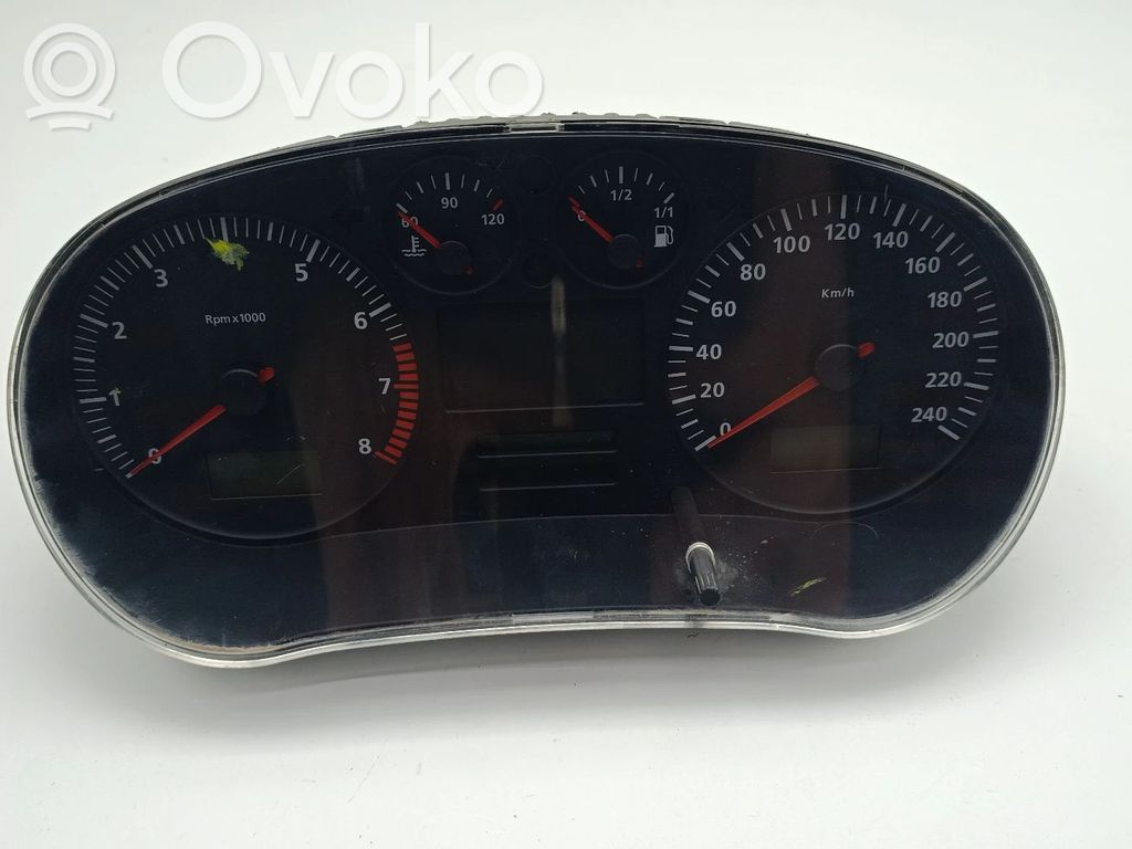 Geschwindigkeitsmesser Cockpit   1M0920800A