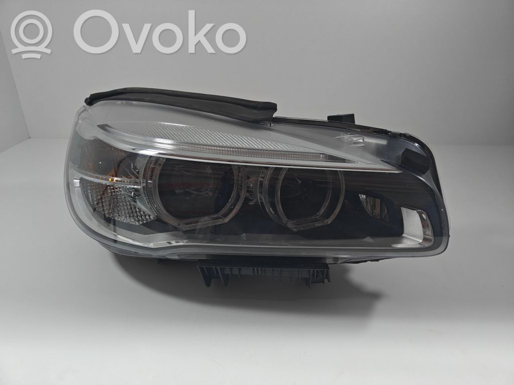 Headlight/headlamp   7472214
