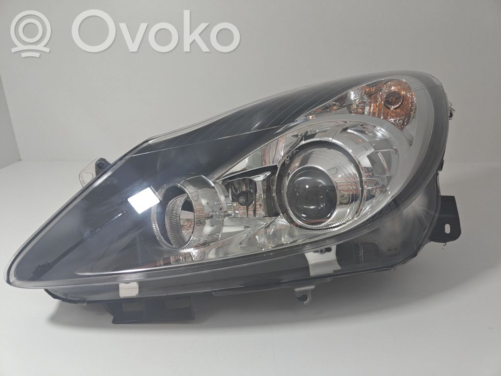 Opel Corsa D Scheinwerfer 