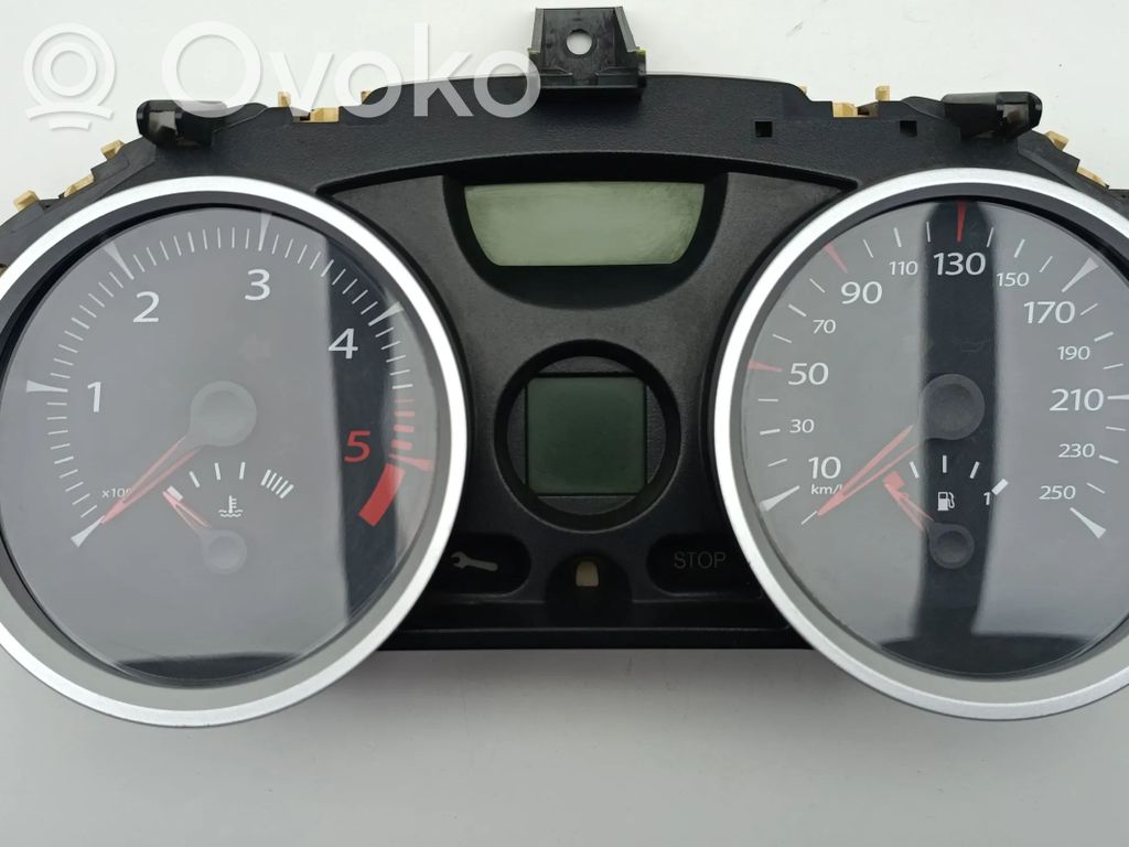 Renault Megane II Speedometer (instrument cluster) 