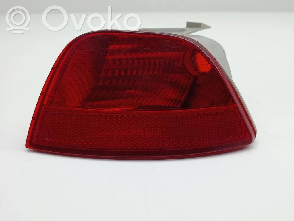 Miglas lukturis aizmugurē   XS4115K273A,XS4115501A