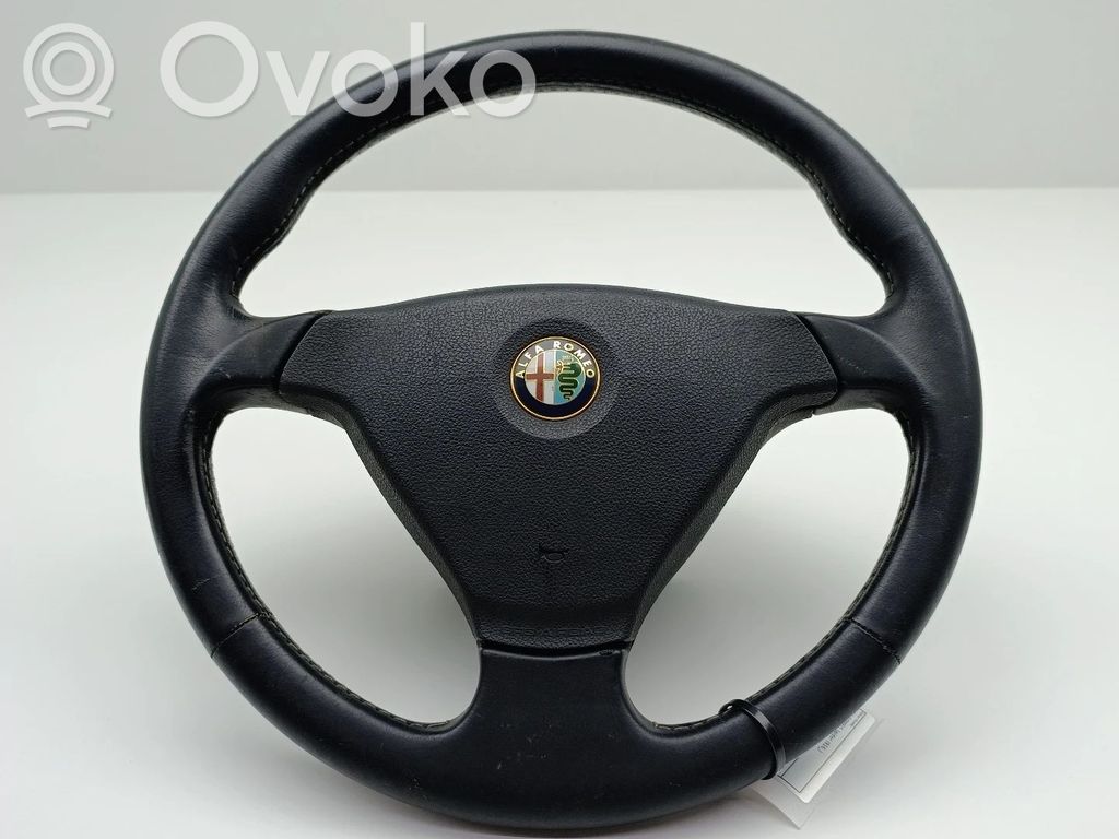 Alfa Romeo Spider 916 Stūre 