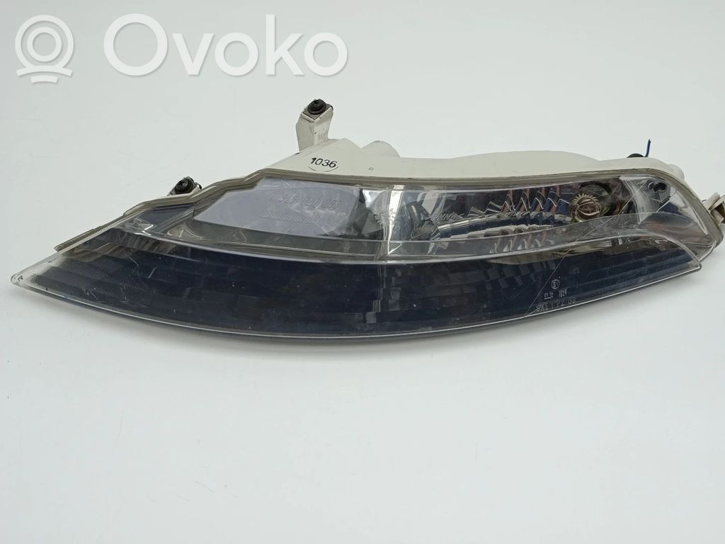 BMW 6 E63 E64 Front bumper turn signal 