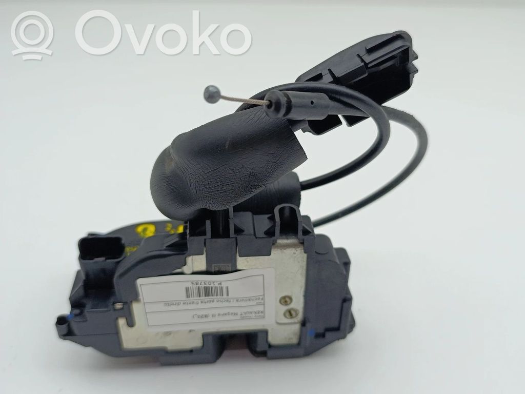Renault Megane III Front door lock 