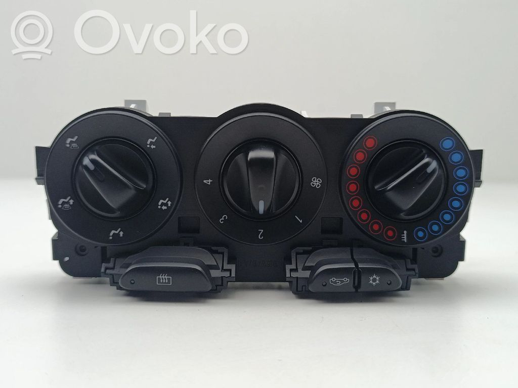 Opel Corsa E Climate control unit 