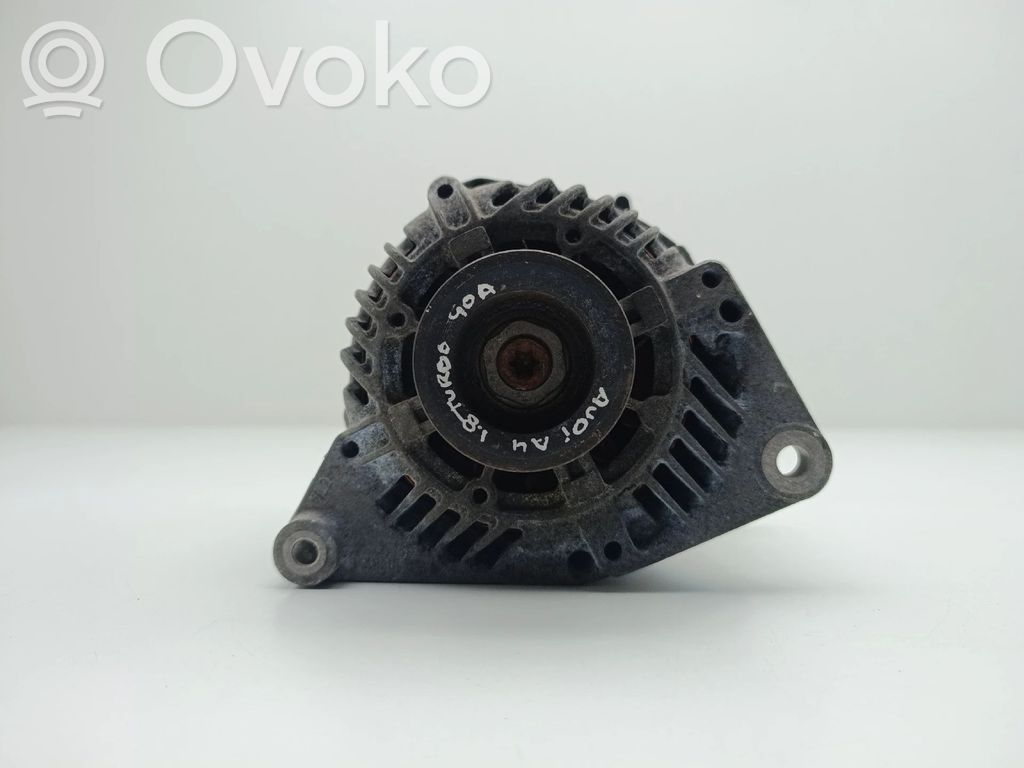 Audi A4 S4 B5 8D Generator/alternator 