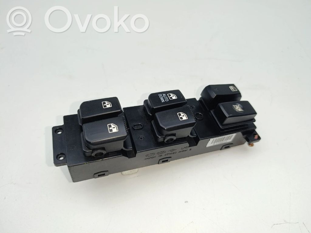 Electric window control switch   371490