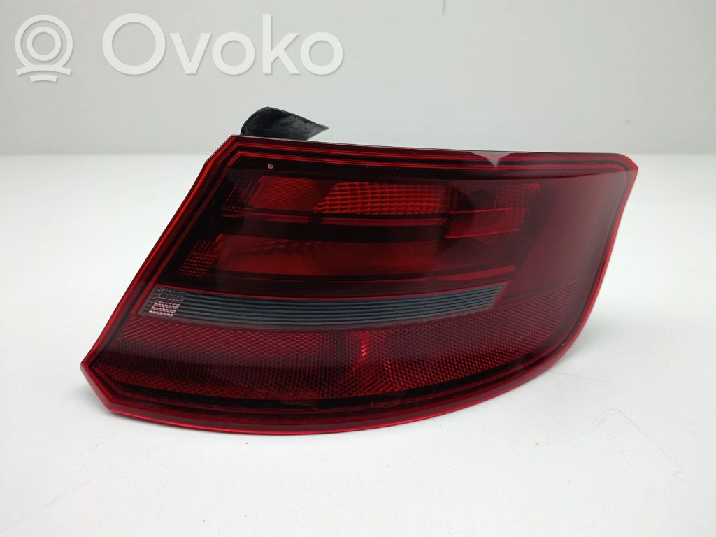 Rear/tail lights   8V4945096C
