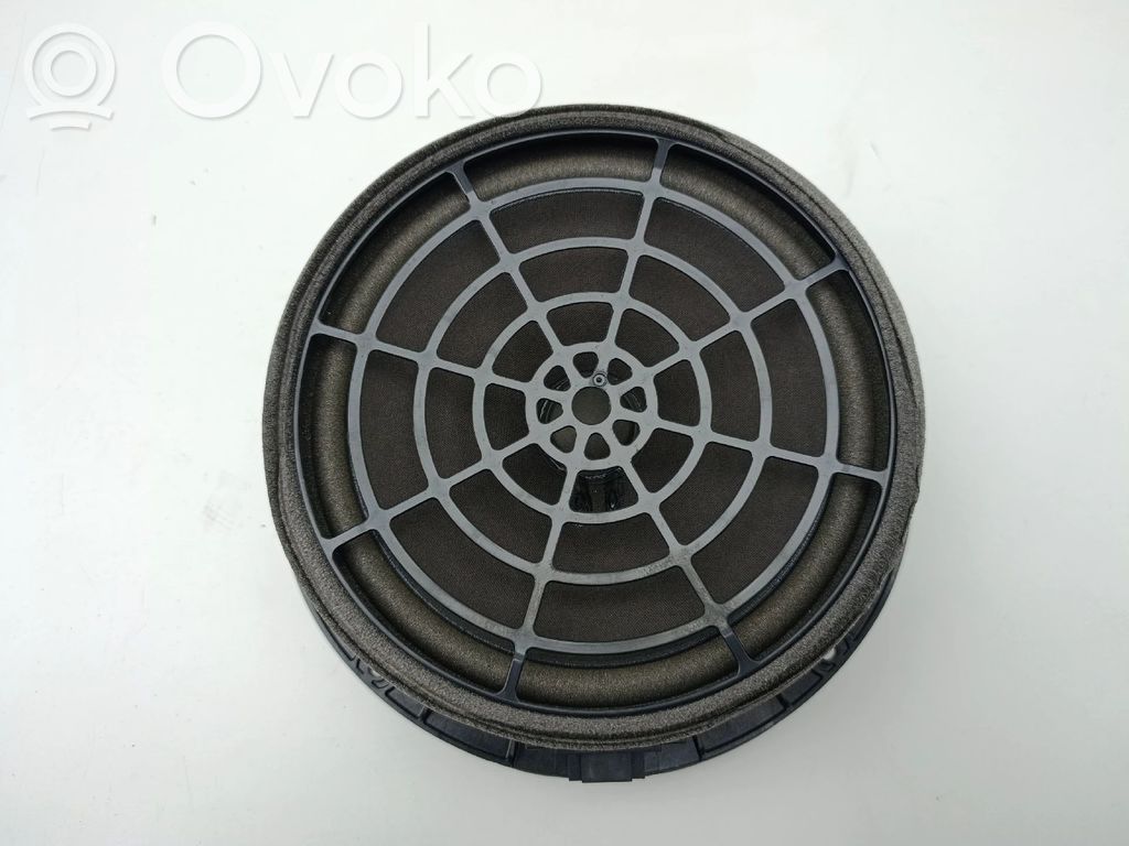 Garsiakalbis panelėje   8W0035415A