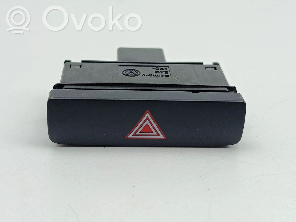 Hazard light switch   3AA9535091QB