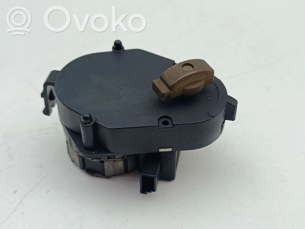 Gaisa vārsta motoriņš   8391382