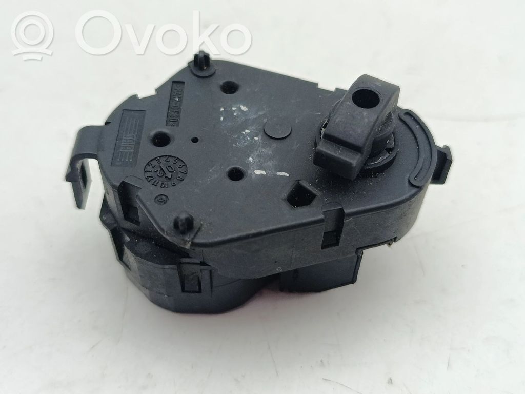 Stellmotor Heizung Klima   6911824