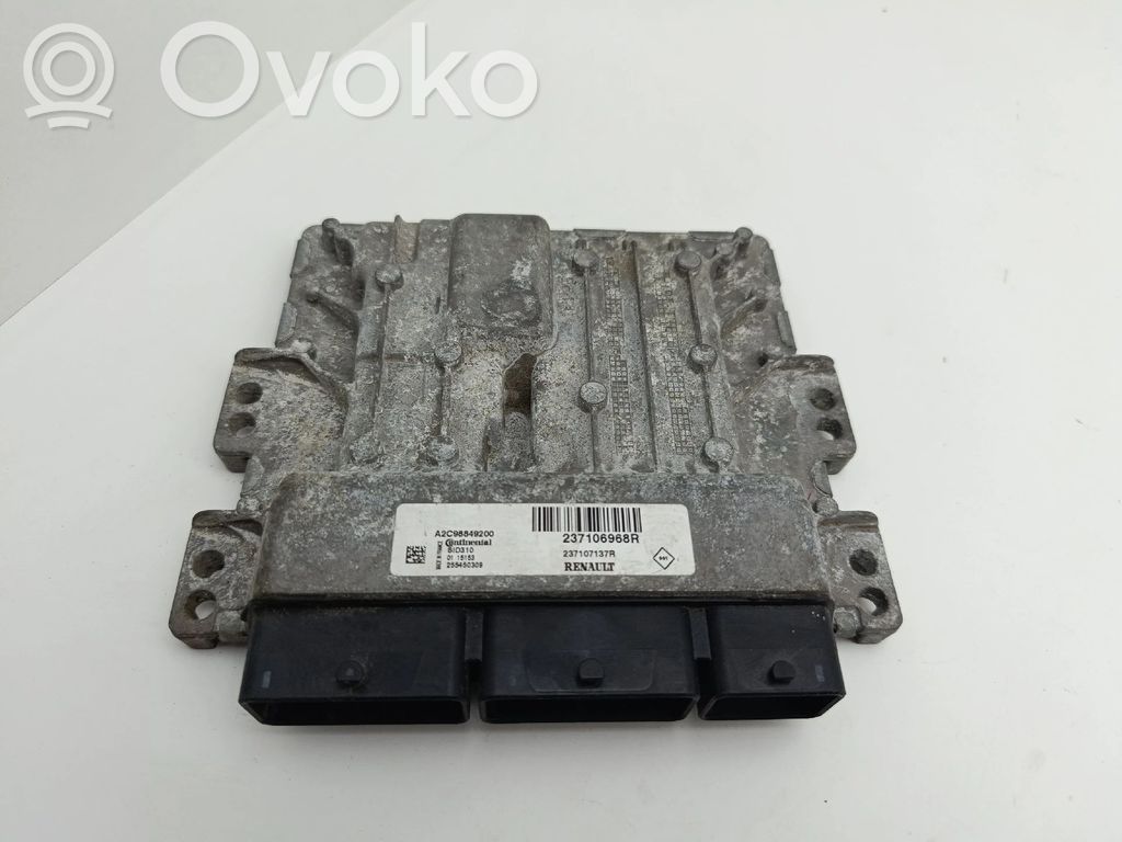 Renault Megane IV Variklio valdymo blokas 