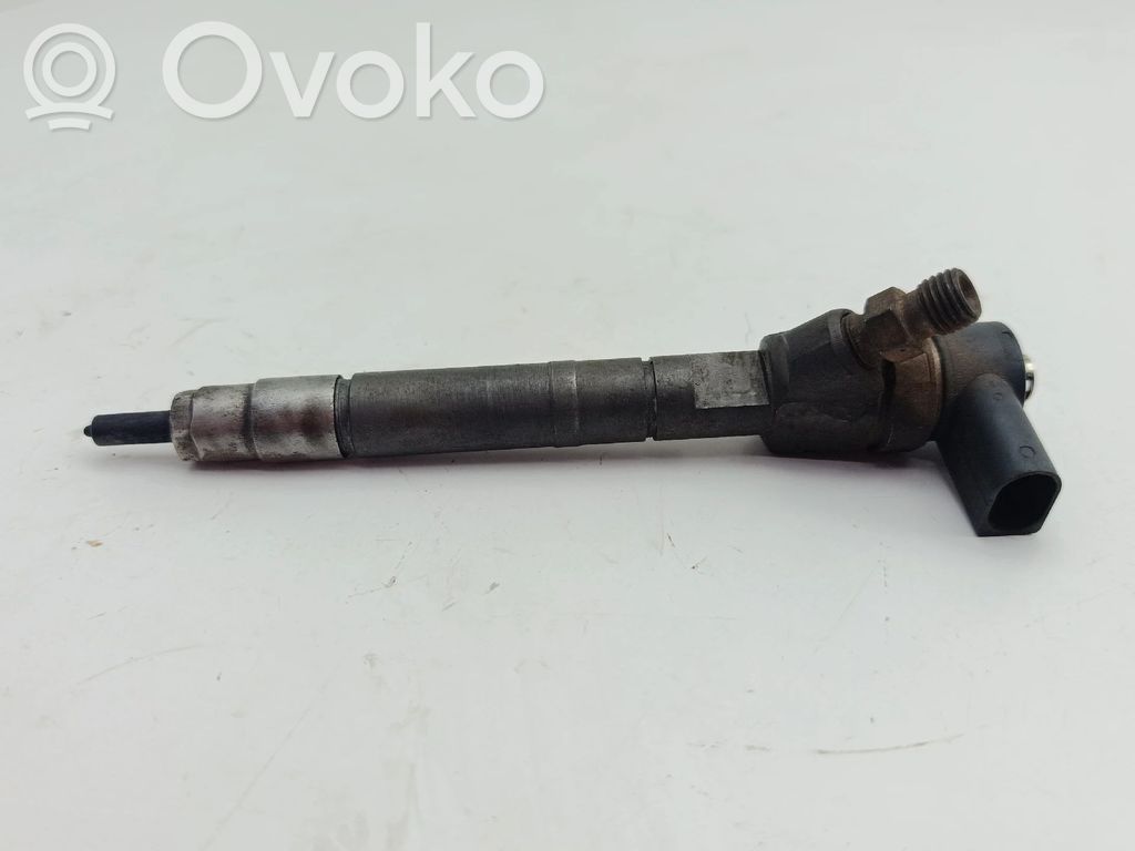 Inyector de combustible   A6130700587,0445110096