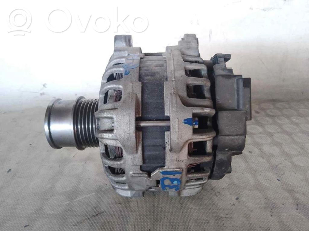 Alternador   04E903021M