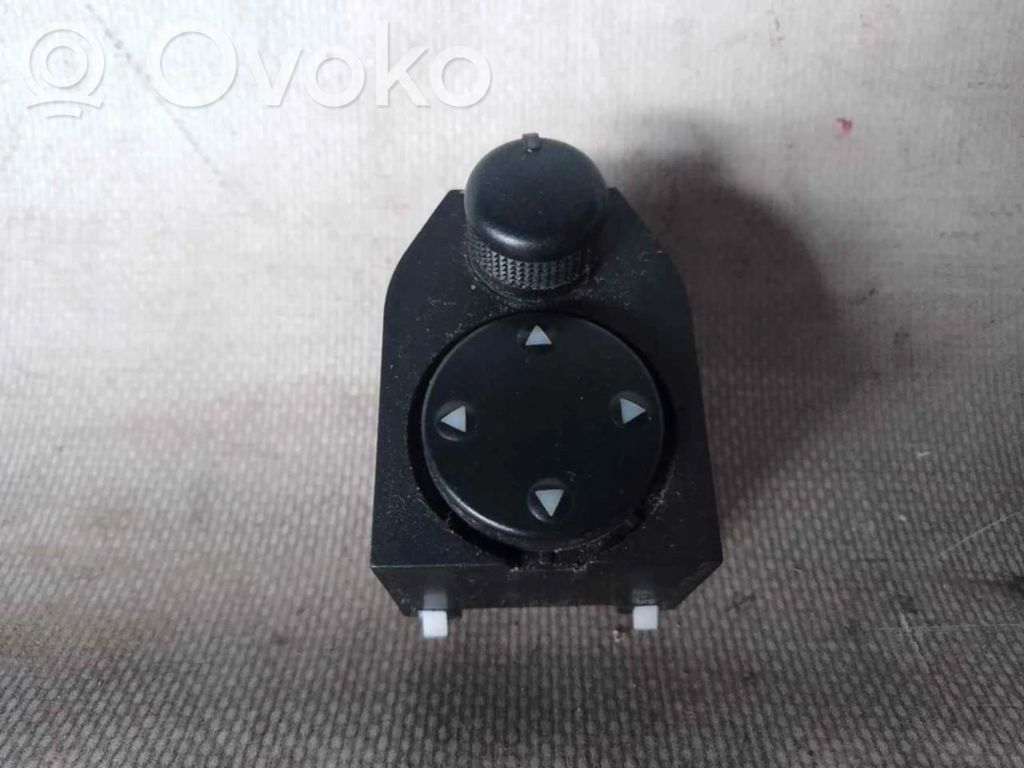 Audi A3 S3 8L Wing mirror switch 