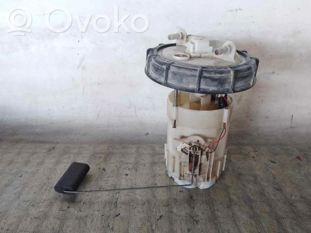 Bomba interna de combustible