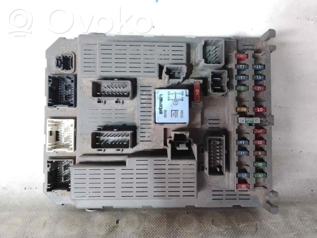 Sulakemoduuli   9648235680,9648235680