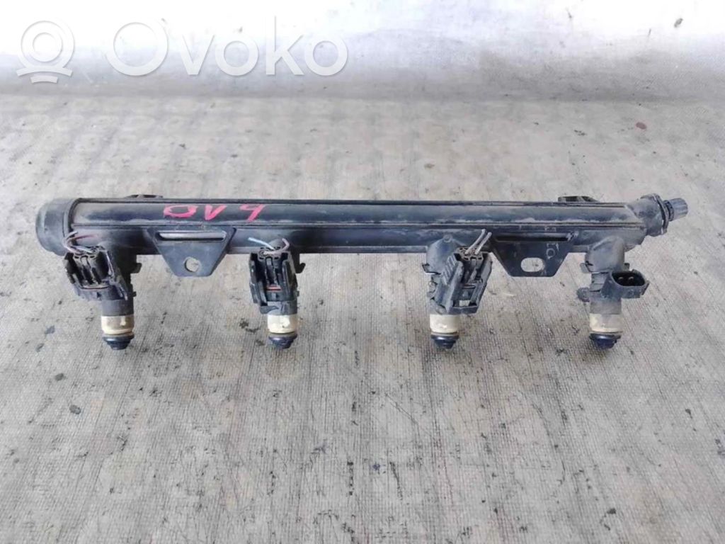 Seat Ibiza III (6L) Rampa inyectora 
