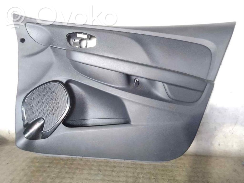 Renault Clio III Revestimiento de puerta delantera 