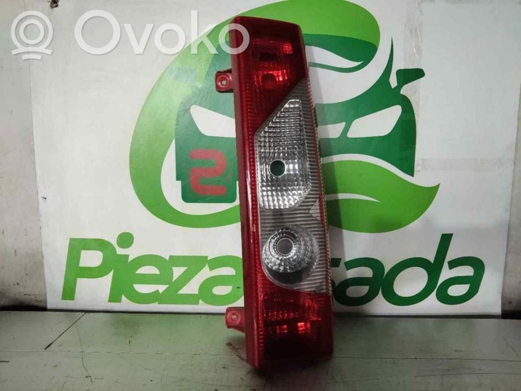 Rear/tail lights   1400455780
