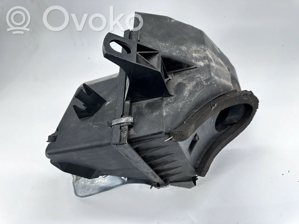 Audi A4 S4 B6 8E 8H Obudowa filtra powietrza 