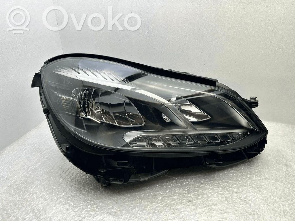 Mercedes-Benz E W212 Lampa przednia 