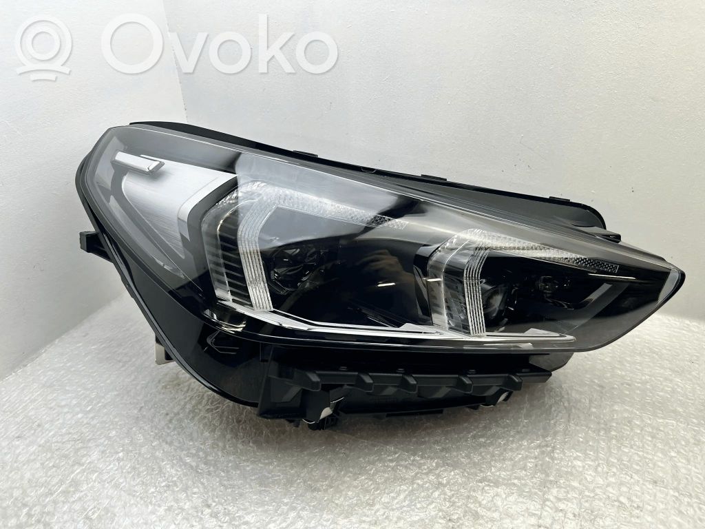 BMW X1 U11 Scheinwerfer 