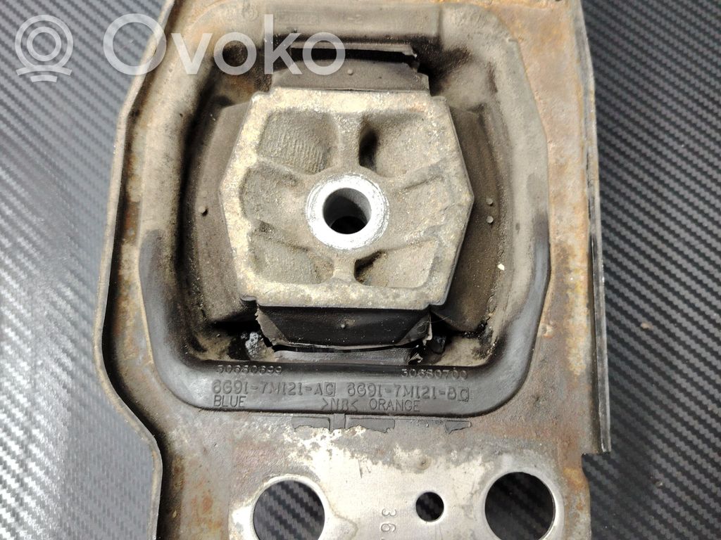Ford S-MAX Engine mount bracket 
