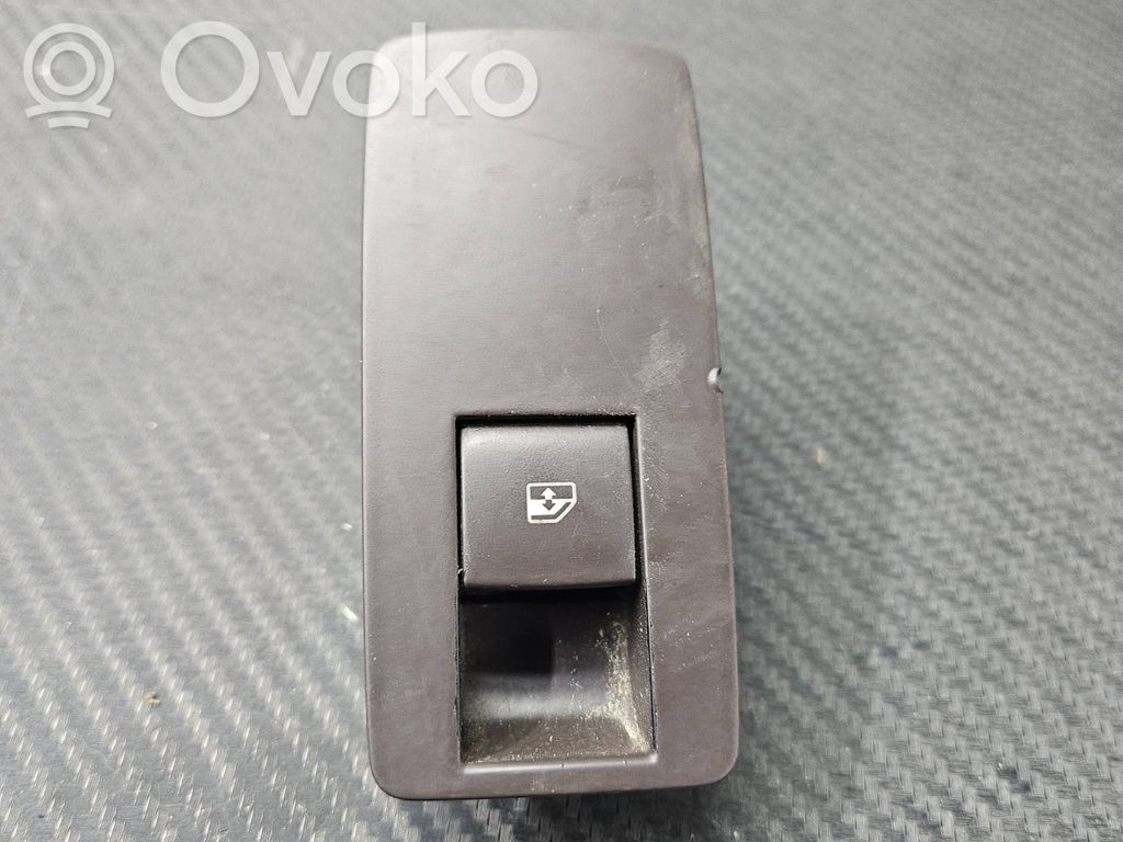 Opel Insignia A Przyciski szyb 