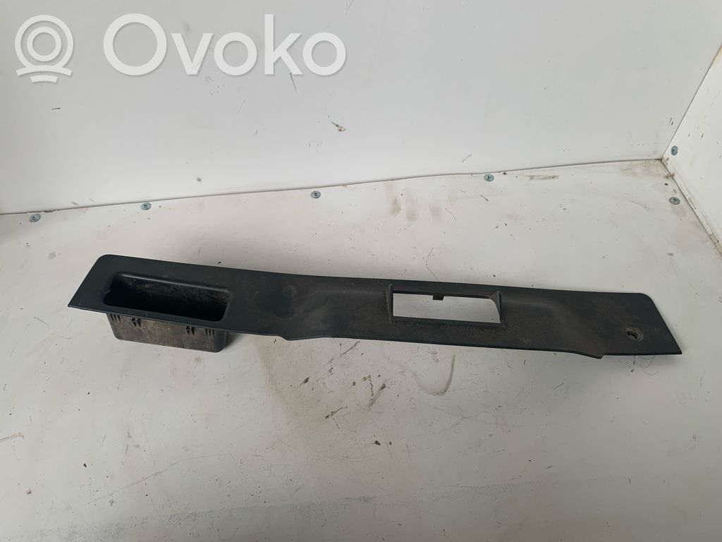 Opel Astra H Mască încuietoare/bază portbagaj 