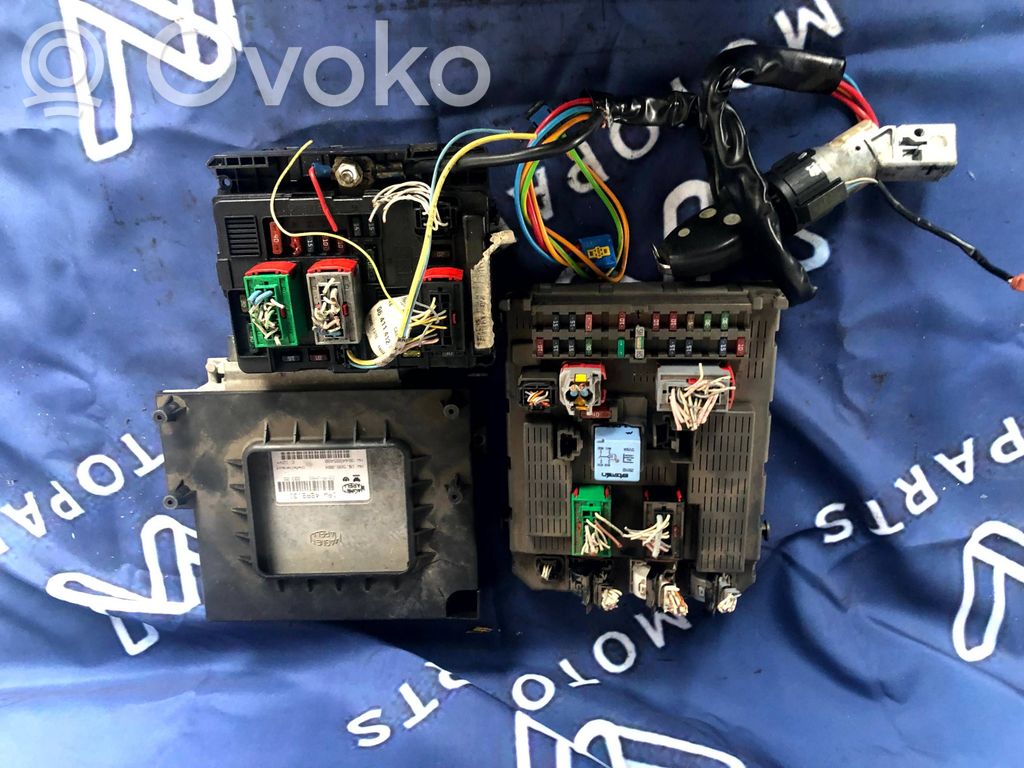 Citroen C5 Engine ECU kit and lock set 