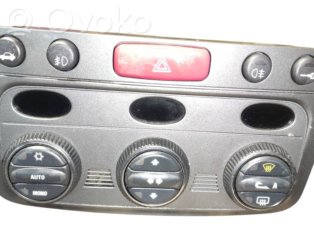 Alfa Romeo GT Climate control unit 