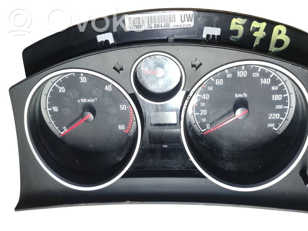 Opel Zafira B Licznik / Prędkościomierz 