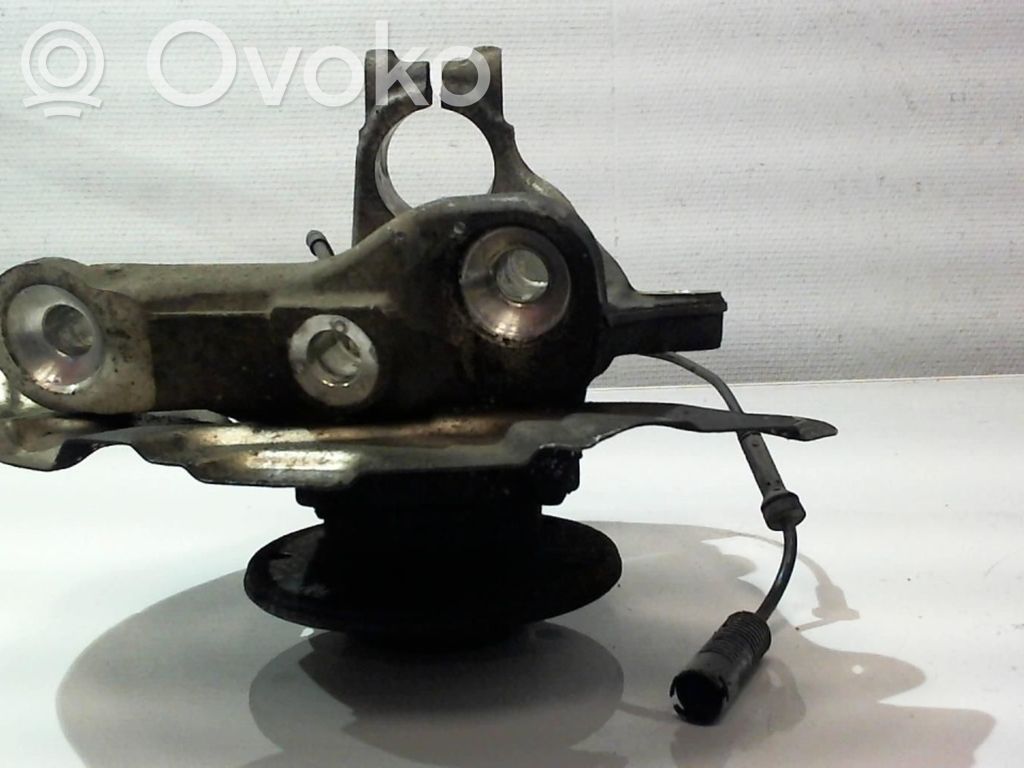 BMW 3 E90 E91 Front wheel hub 