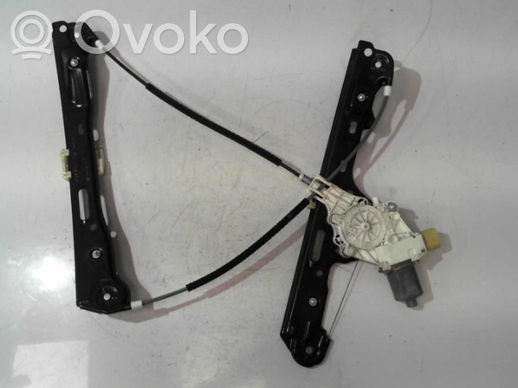 BMW 1 E81 E87 Front door window regulator with motor 