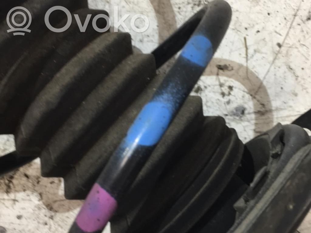 Renault Twingo III Etuiskunvaimennin kierrejousella 