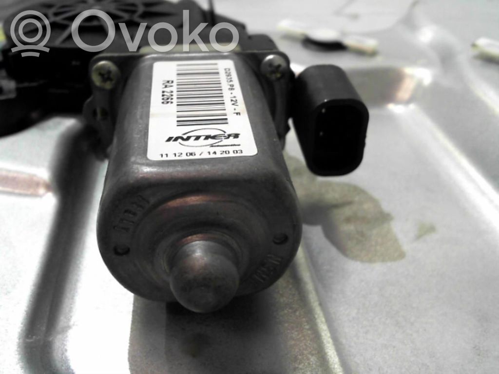 Elektryczny podnośnik szyby drzwi przednich   71740121