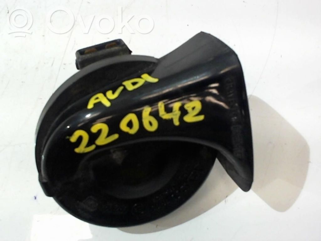 Audi A4 S4 B5 8D Äänimerkkilaite 