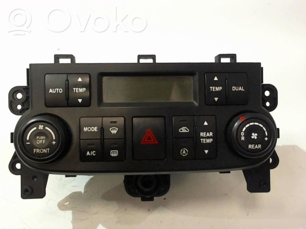 KIA Carnival Climate control unit 