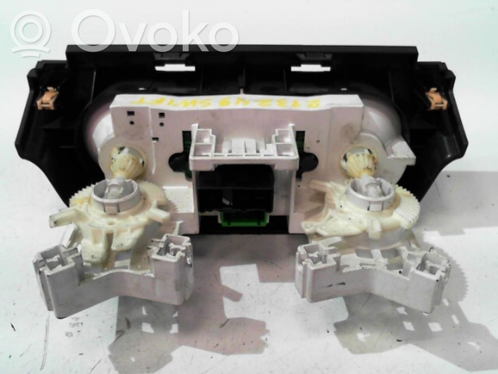 Suzuki SX4 Climate control unit 